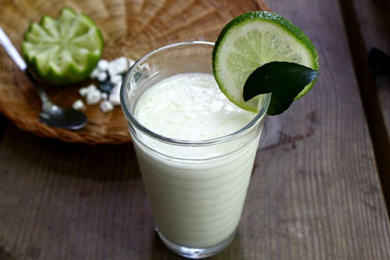 TÁO BÓN UỐNG SẮN DÂY CÓ HẾT KHÔNG?