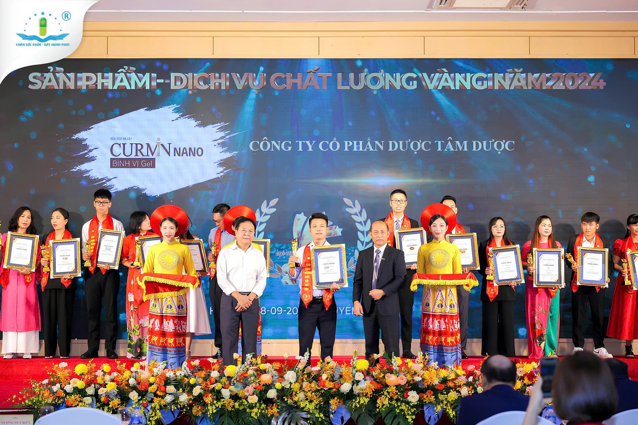 Curmin Nano Bình Vị Gel nhận giải thưởng Sản phẩm - Dịch vụ chất lượng vàng 2024