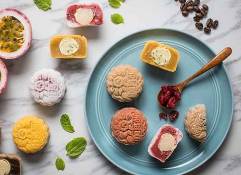 Tết Trung Thu: Hương vị ngọt ngào của bánh nướng, bánh dẻo