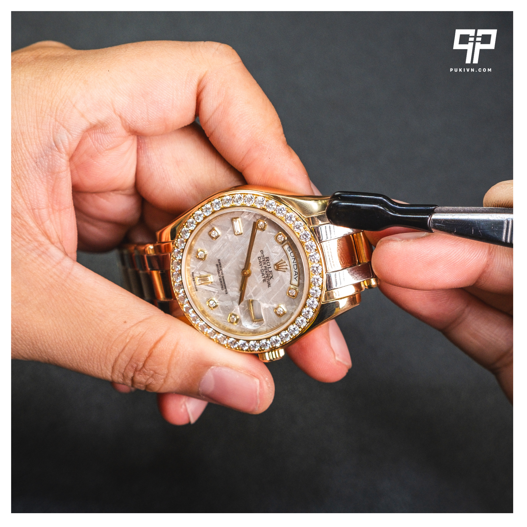 Hình ảnh sản phẩm Luxury Watch đã được dán PPF tại Pukivn