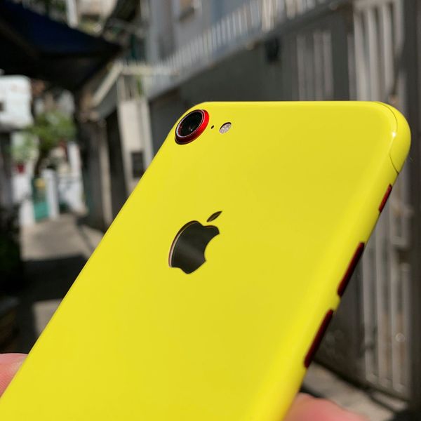 skin iphone bright yellow