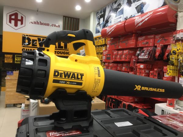 Máy thổi lá Dewalt DCM562N