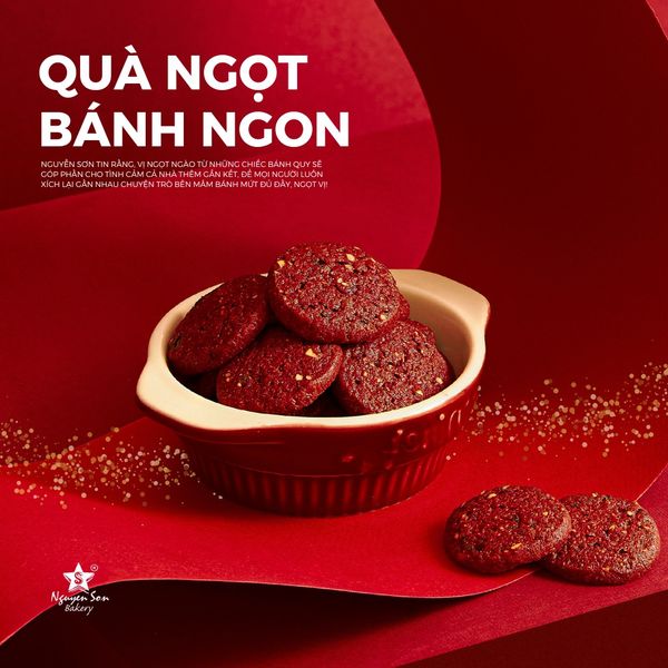Quà Tết Ngọt Ngào từ Nguyễn Sơn Bakery