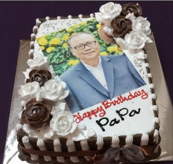 Bánh sinh nhật tặng bố - Tặng người cha yêu quý của mình một chiếc bánh sinh nhật là cách thể hiện tình cảm và yêu thương của đứa con. Hãy xem hình ảnh để thấy được những mẫu bánh tặng bố cực kỳ đặc sắc và ý nghĩa.