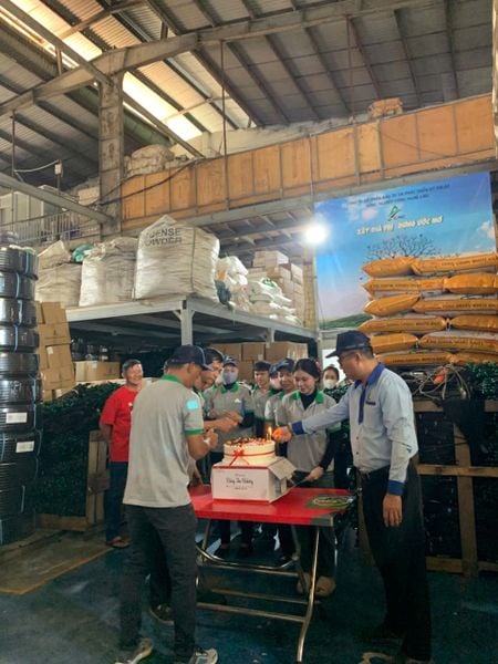 CHÚC MỪNG SINH NHẬT NHÂN VIÊN THÁNG 7 – GẮN KẾT YÊU THƯƠNG, LAN TOẢ NIỀM VUI