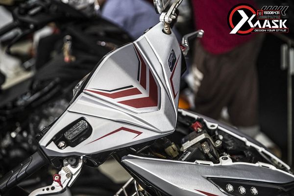 tem air blade chrome xuoc bac silver