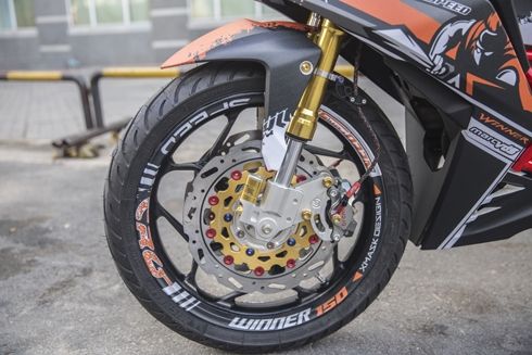 Phuoc nguoc binh dau ohlins