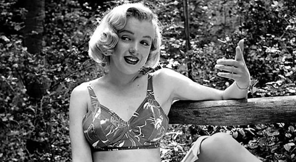 Chiếc áo ngực trong lịch sử thời trang