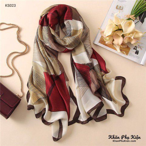 Sự mới lạ của khăn quàng cổ đẹp mùa thu 2018