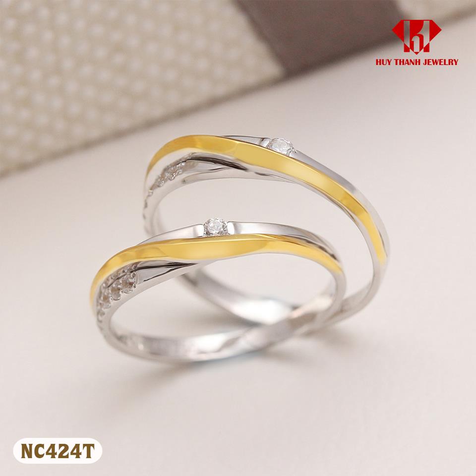 Quảng cáo - Cặp nhẫn cưới vàng giá bao nhiêu? Cách chọn và bảo quản nhẫn  cưới vàng đúng chuẩn | Quản lý chi phí xây dựng, Quản lý thi công xây
