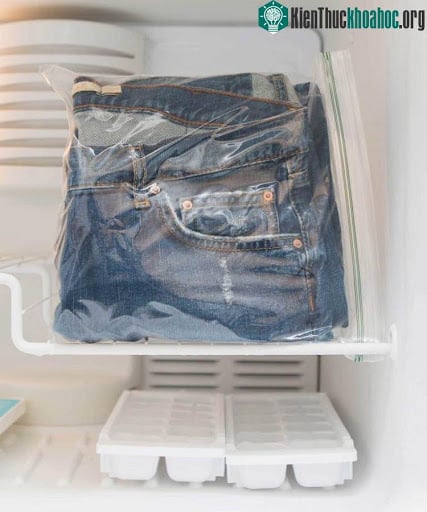 Cách giặt quần jeans lâu phai màu 3