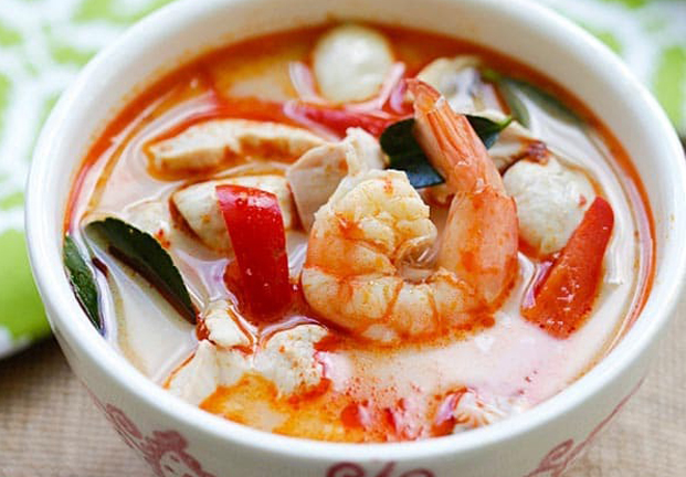 Cách làm súp tôm nước dừa kiểu Thái ngon không cưỡng nổi
