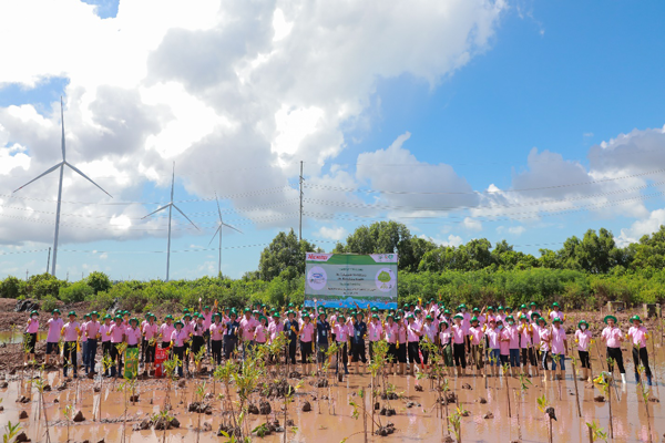 C.P. Việt Nam khởi động dự án trồng cây bảo vệ đa dạng sinh học tại trang trại nuôi tôm