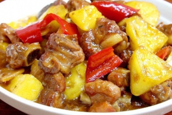 Cách làm món sườn rim dứa đơn giản mà đưa cơm