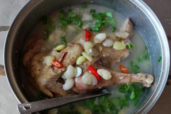 Gà hầm đậu ngự - món ngon phòng bệnh