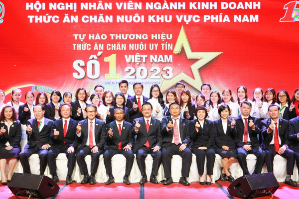 Hội nghị nhân viên ngành kinh doanh thức ăn chăn nuôi khu vực phía Nam