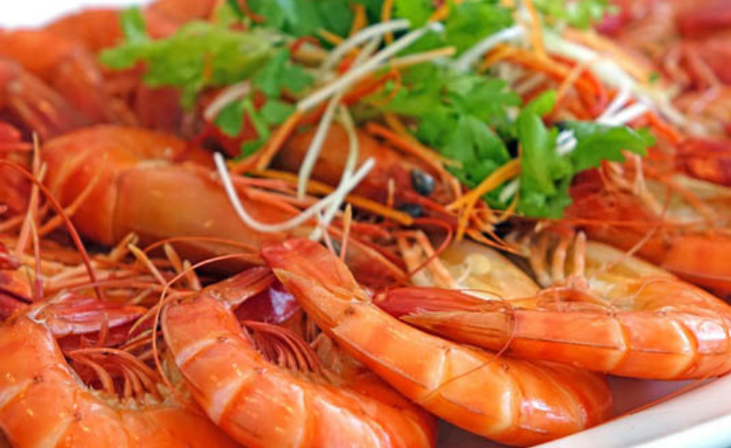 Cách luộc tôm ngon, ngọt, chắc thịt, không tanh