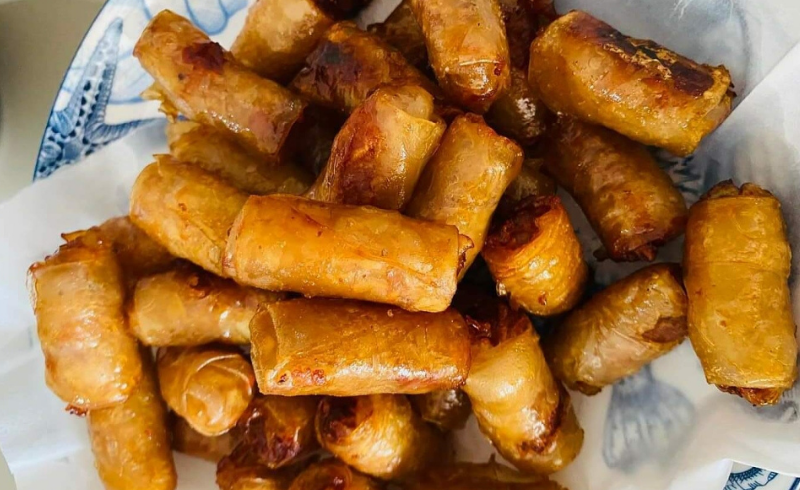 Mách bạn mẹo giữ chả giò giòn lâu hơn