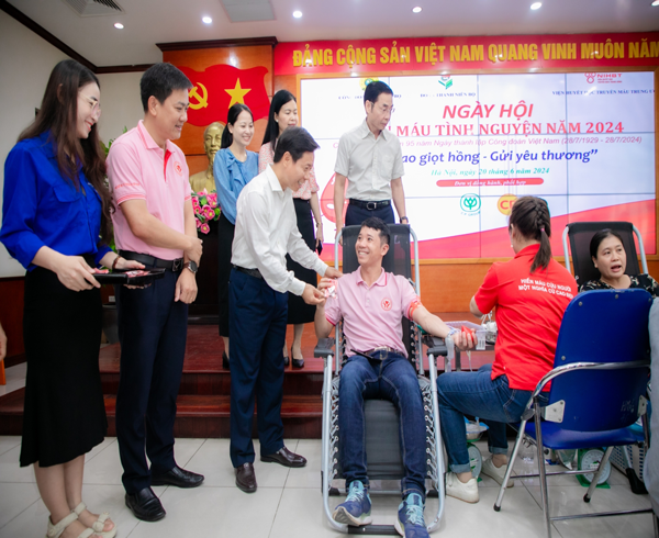 C.P.Việt Nam đồng hành cùng Bộ NN - PTNN tại Ngày hội hiến máu  tình nguyện trao giọt hồng gửi yêu thương
