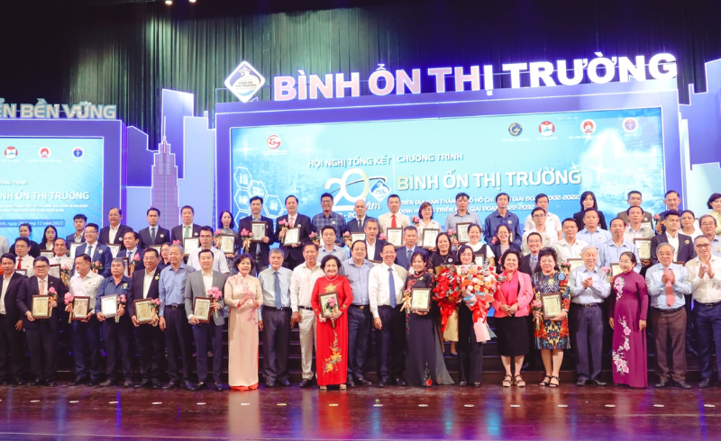 C.P. VIỆT NAM ĐƯỢC VINH DANH TẠI HỘI NGHỊ TỔNG KẾT 20 NĂM THỰC HIỆN CHƯƠNG TRÌNH BÌNH ỔN THỊ TRƯỜNG GIAI ĐOẠN 2002 – 2022