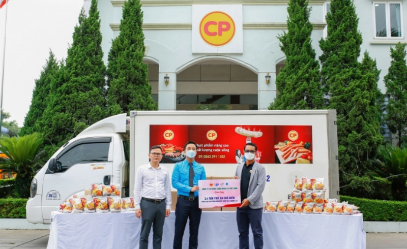 C.P. Việt Nam hỗ trợ thực phẩm cho tình nguyện viên tại Sea Games 31
