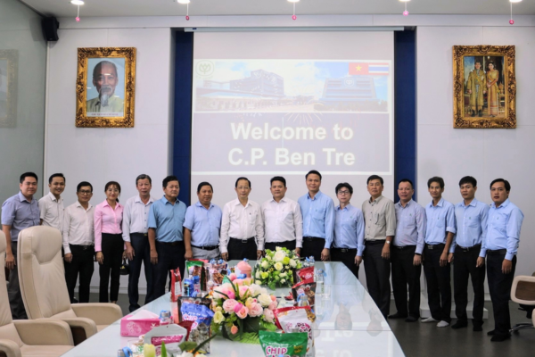 C.P. Việt Nam - Chi nhánh nhà máy tại Bến Tre vinh dự đón tiếp đồng chú Phó chủ tịch thường trực UBND tỉnh đến chúc Tết