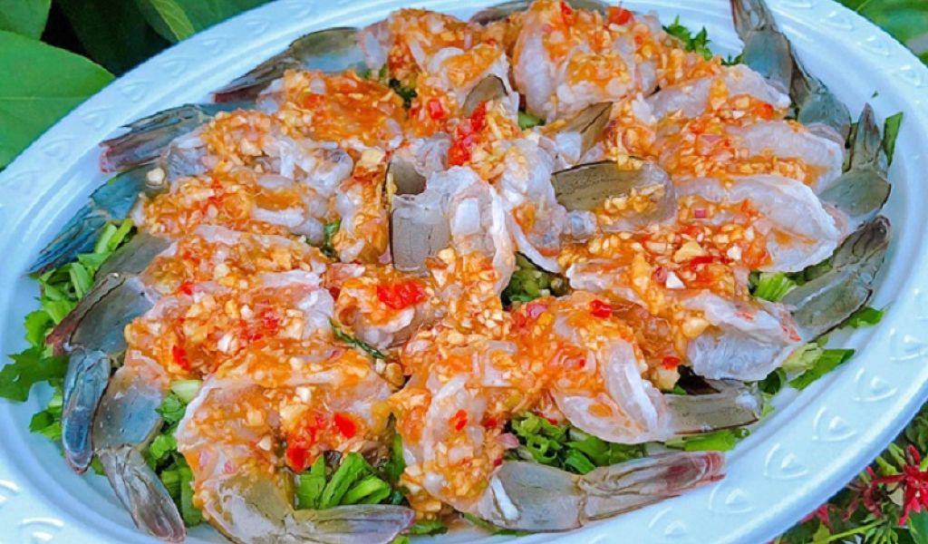 Ăn tôm sống có sao không? Những ai nên thận trọng khi ăn tôm sống?