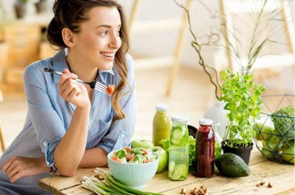 Ăn uống lành mạnh giúp bạn có sức khỏe tốt và tươi trẻ mỗi ngày