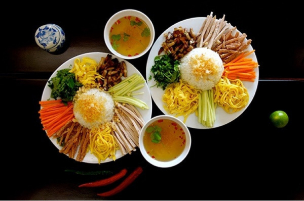 Độc lạ món cơm âm phủ- Tinh hoa ẩm thực xứ Huế