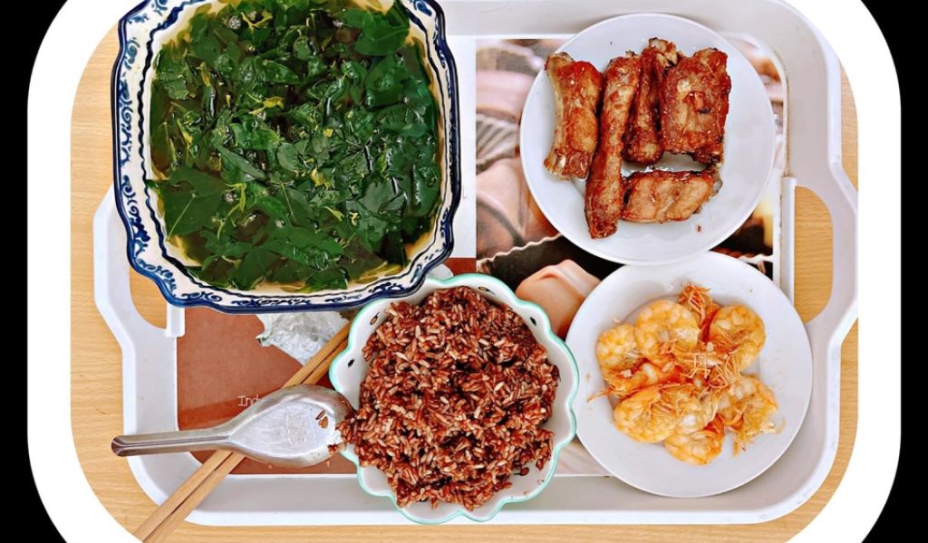 Gợi ý thực đơn cho bữa ăn vừa lợi sữa vừa đẩy đủ dưỡng chất giúp sản phụ sinh mổ sớm phục hồi sức khỏe.