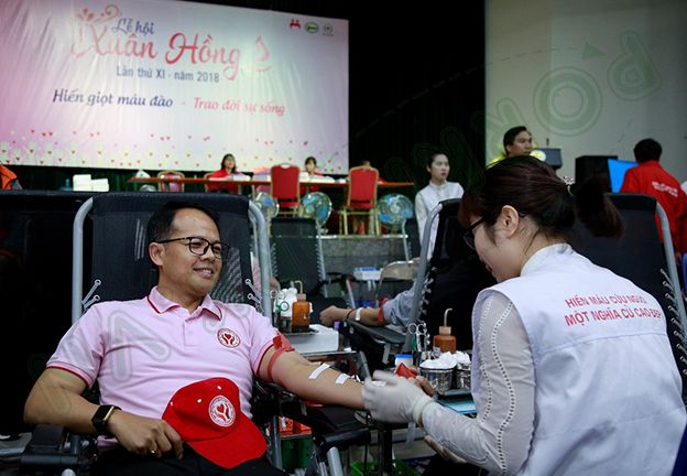 Náo nức về với Lễ hội Xuân Hồng 2018