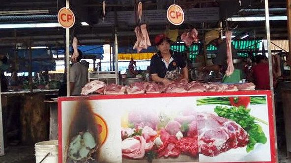Cửa hàng thịt heo an toàn mới khai trương bị đốt phá