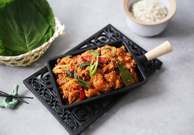 Học người Hàn làm món thịt lợn xào ngon nức nở mà lại dễ vô cùng