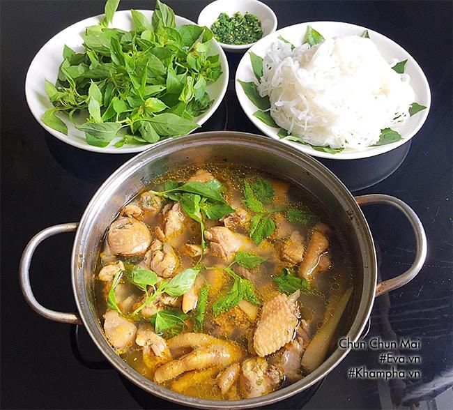 Cách nấu lẩu gà lá é thơm đậm vị, ăn là ghiền