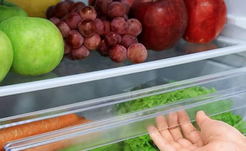 Mẹo bảo quản rau trong tủ lạnh cả tuần mà vẫn tươi bằng 1 tời giấy