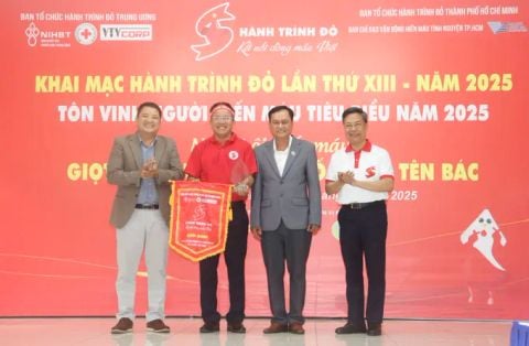 Khai mạc chương trình Hành trình Đỏ lần thứ 13 tại TPHCM
