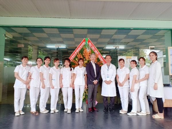Đồng phục sản phụ bệnh viện Hạnh Phúc - Công ty đồng phục Hoa Tay