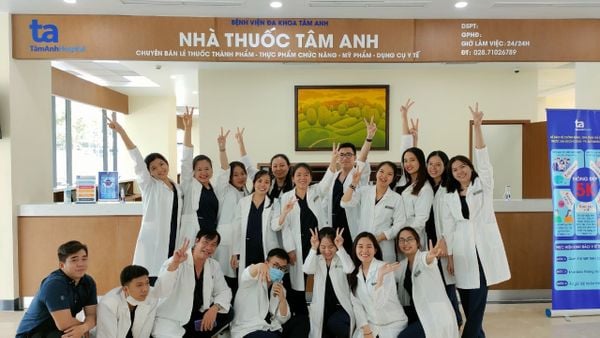 Công Ty Đồng Phục Hoa Tay - Đồng Phục Y Tế Bệnh Viện Tâm Anh