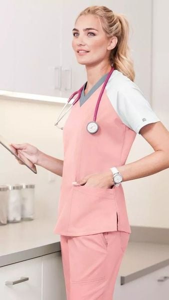 10 Mẫu Đồng Phục Điều Dưỡng Hiện Đại năm 2025