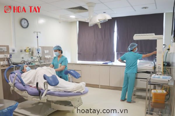 Đồng Phục Y Tế Bệnh Viện Hạnh Phúc - Công Ty May Đồng Phục Hoa Tay