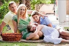 Cách xây dựng mối quan hệ giữa bố mẹ và trẻ (0 - 18 tuổi)