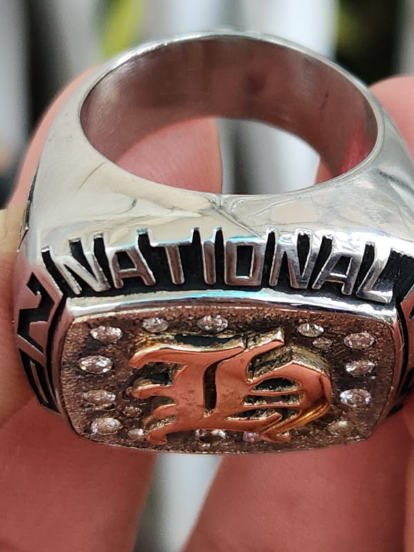 nhẫn mỹ xưa national champions logo vàng 10k xoàn thiên nhiên