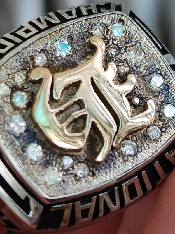 nhẫn mỹ xưa national champions logo vàng 10k xoàn thiên nhiên
