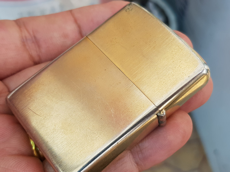 bật lửa zippo xưa 1976 mạ vàng