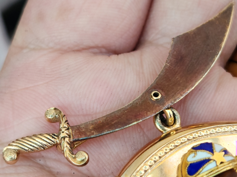 mặt dây chuyền cổ xưa masonic vàng 14k hơn 120 năm tuổi