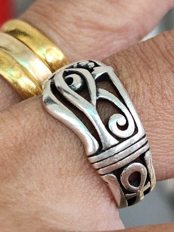 nhẫn mỹ bạc xưa cho nam đẹp đính biểu tượng