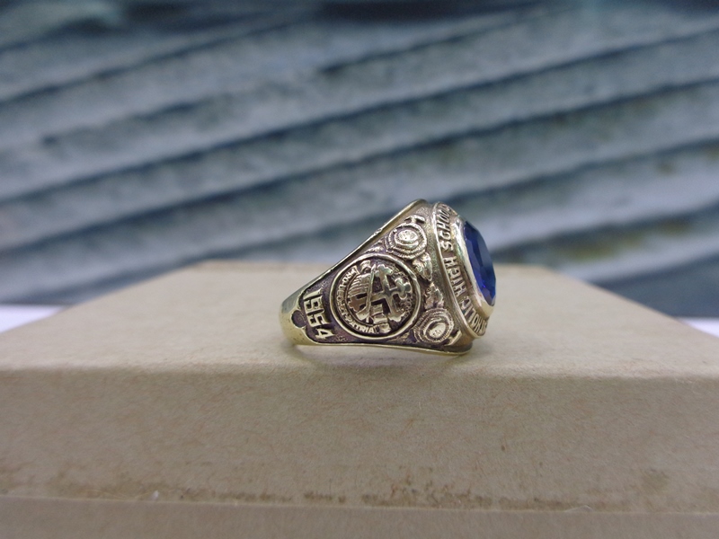 nhẫn mỹ trường dòng thánh vàng 10k