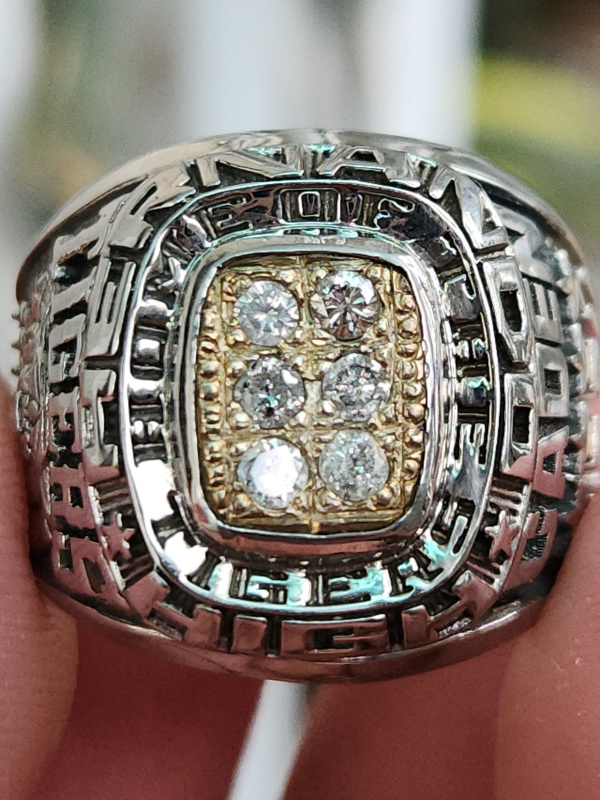 nhẫn mỹ xưa hãng HJ ULT đính kim cương thiên nhiên