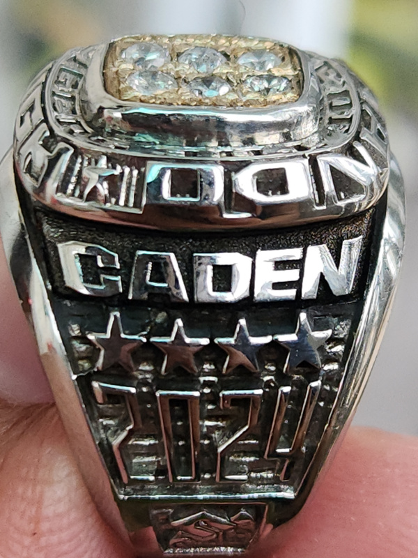 nhẫn mỹ xưa hãng HJ ULT đính kim cương thiên nhiên