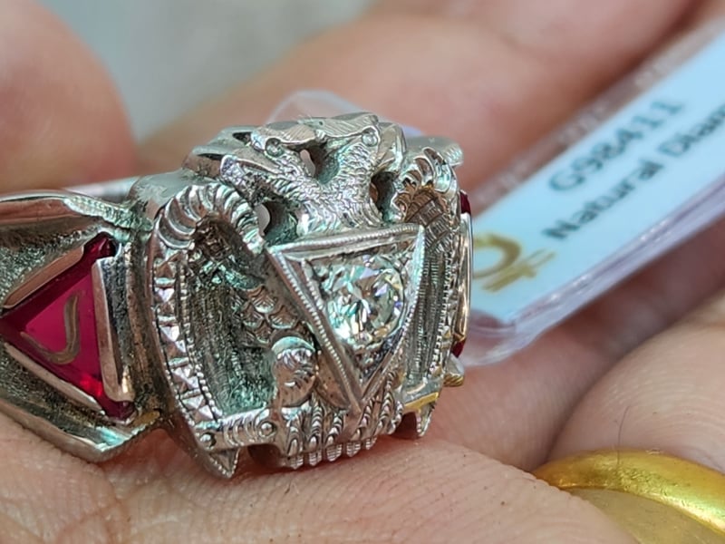 nhẫn mỹ xưa masonic 10k white gold 3ly9 diamond